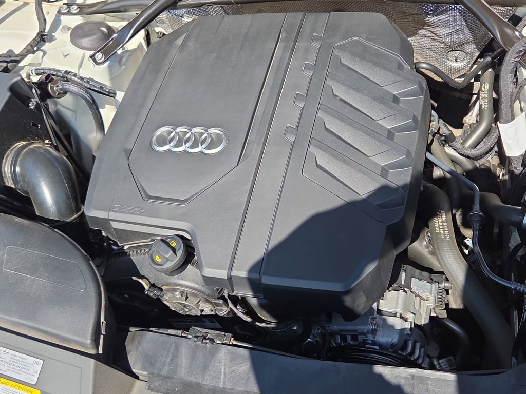 Used 2023 Audi Q5 2.0T Premium w/ Convenience Package AWD/4WD image 10
