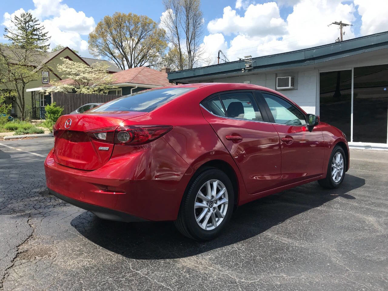 Used 2016 MAZDA MAZDA3 i Sport w/ Preferred Equipment Package FWD image 7