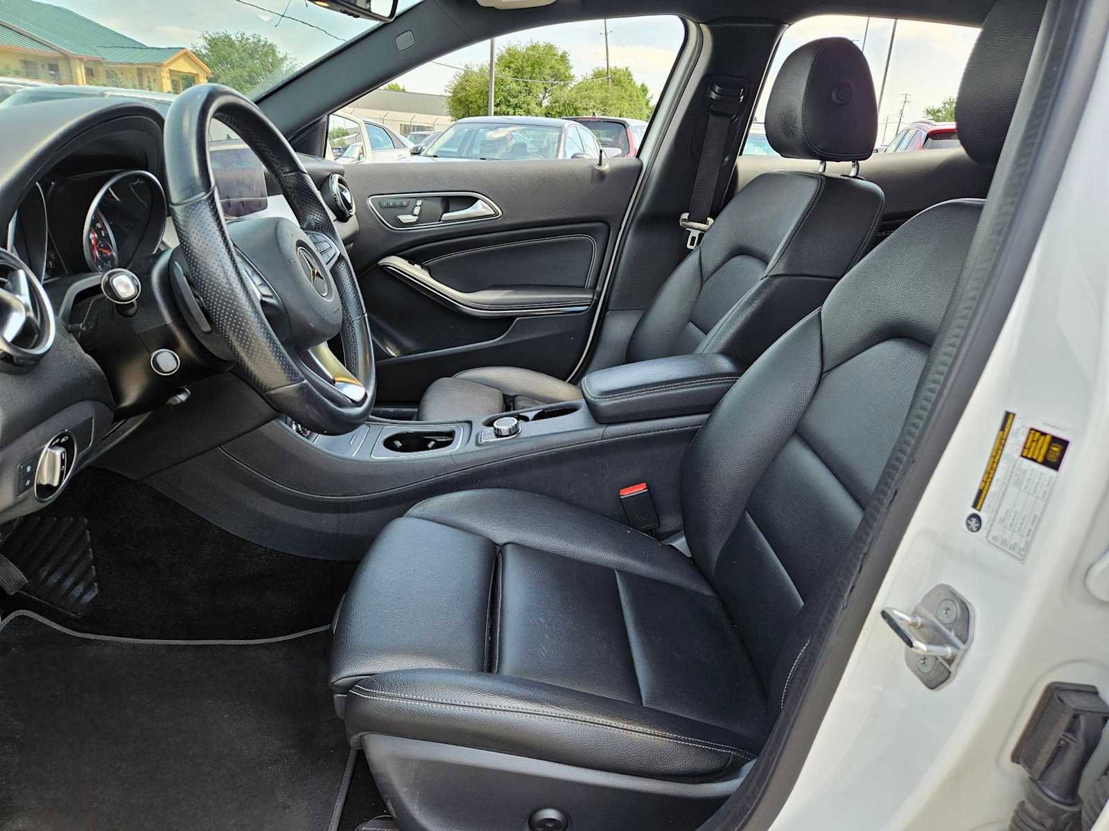 Used 2020 Mercedes-Benz GLA 250 image 11