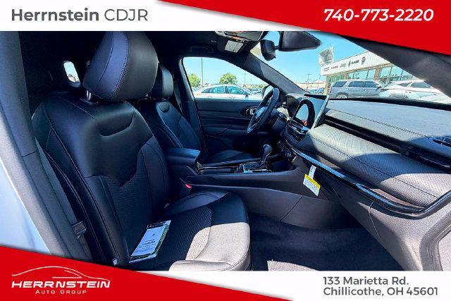 New 2026 Jeep Compass Latitude AWD/4WD image 23