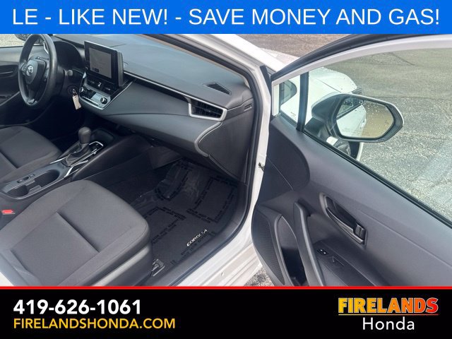 Used 2026 Toyota Corolla LE FWD image 32