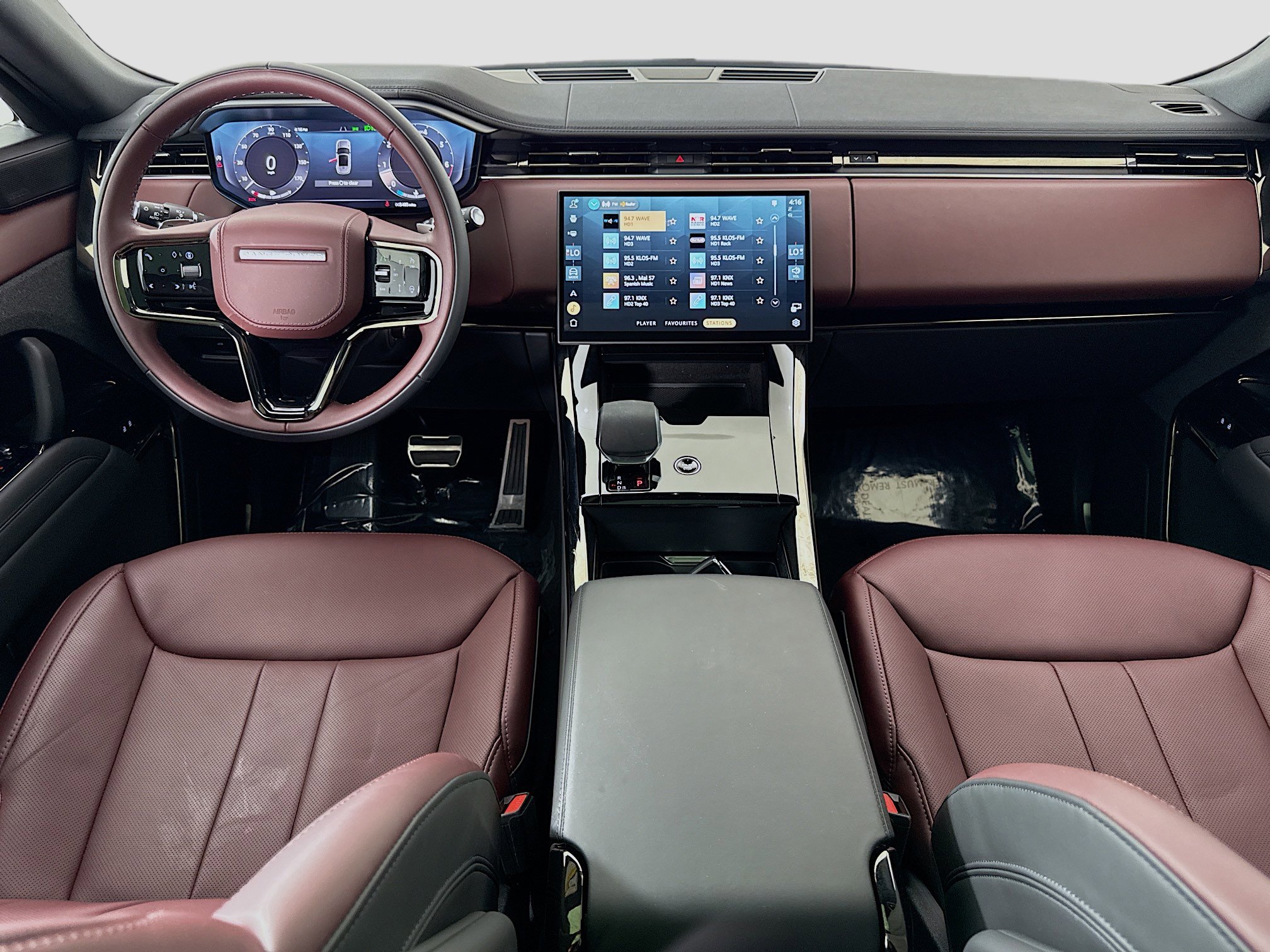 Used 2025 Land Rover Range Rover Sport Dynamic SE image 25