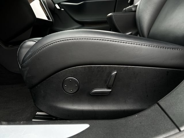 Used 2019 Tesla Model S Long Range AWD/4WD image 28