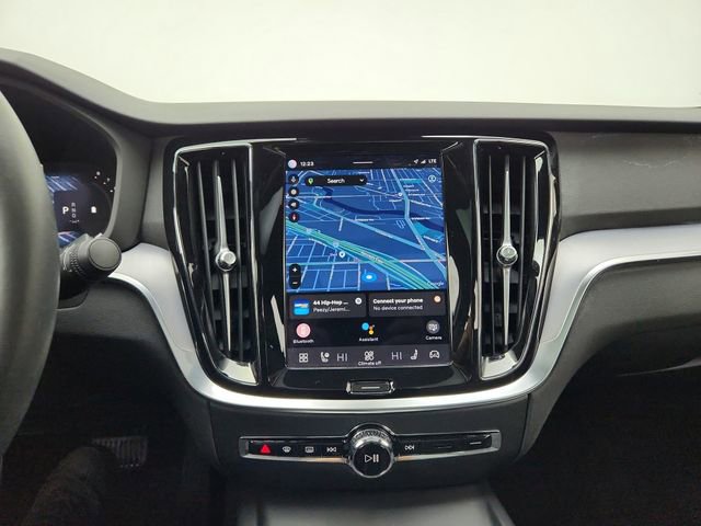 Certified 2023 Volvo S60 B5 Plus w/ Climate Package image 22