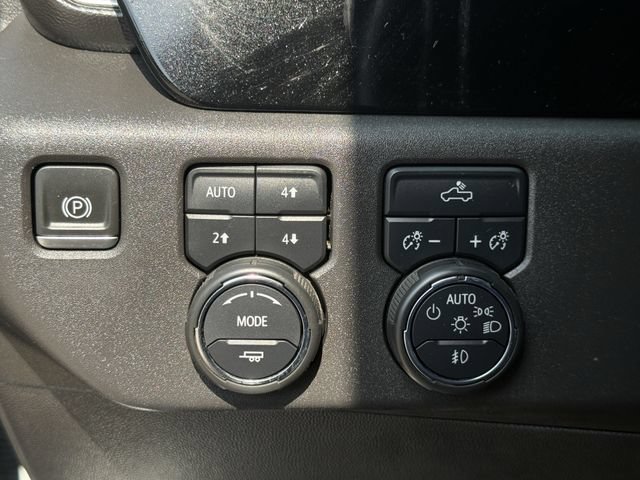 Used 2024 Chevrolet Silverado 1500 LT Trail Boss w/ Protection Package AWD/4WD image 26