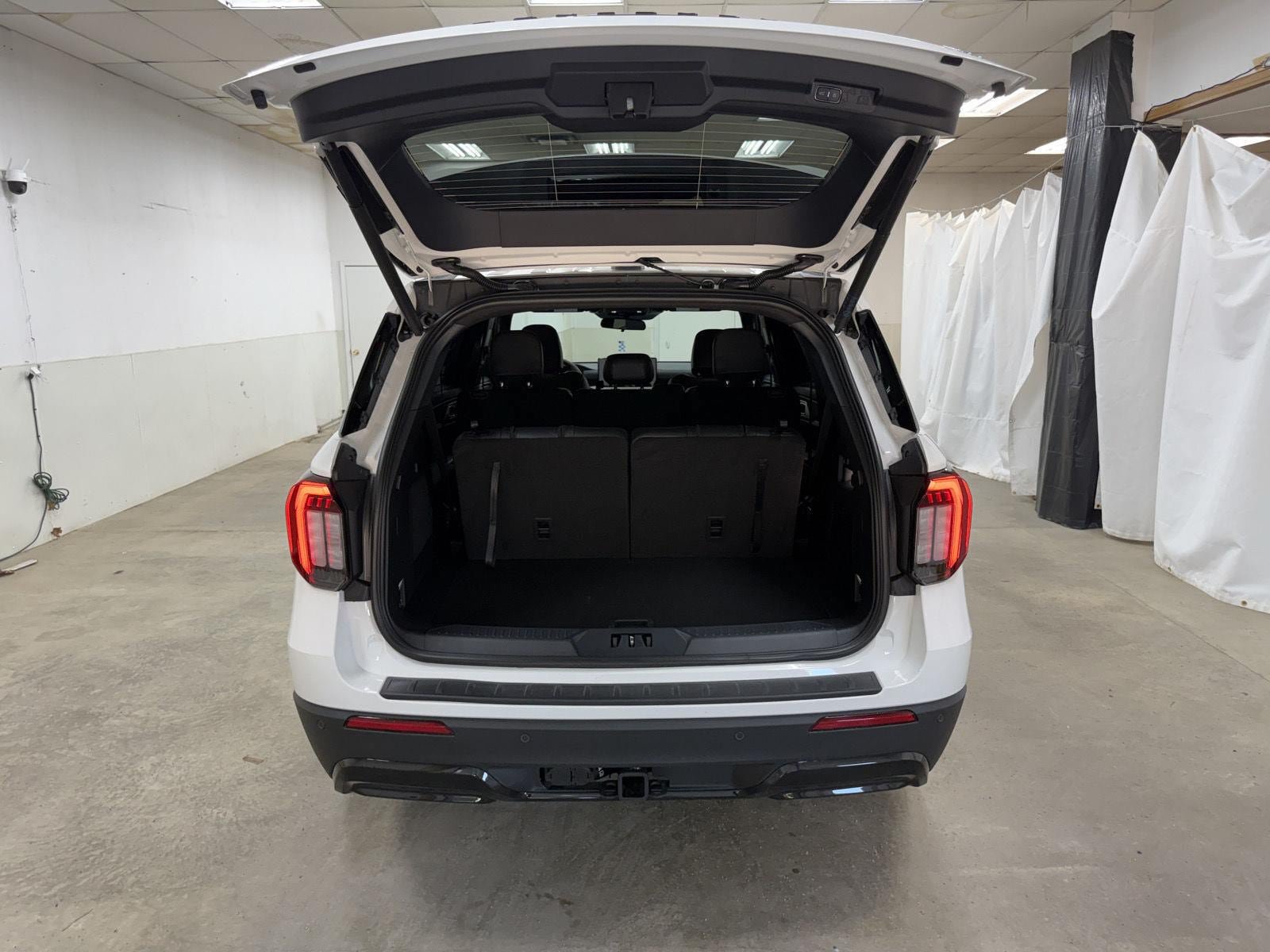 New 2026 Ford Explorer ST-Line w/ ST-Line Street Pack AWD/4WD image 27