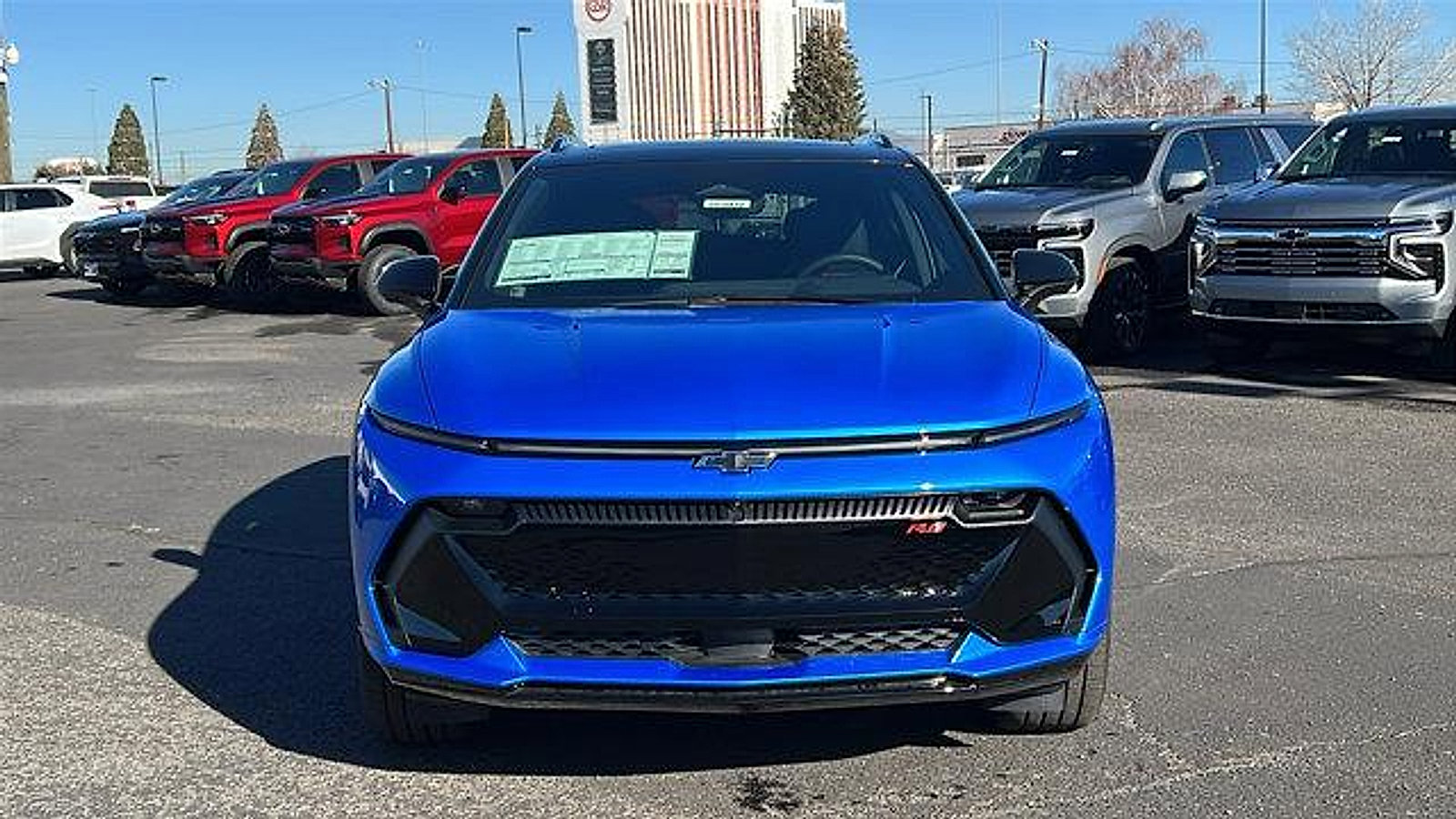 New 2026 Chevrolet Equinox EV RS w/ Convenience Package II video 2