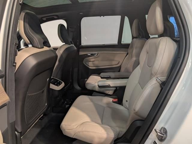 New 2026 Volvo XC90 B6 Ultra w/ Protection Package Premier image 21