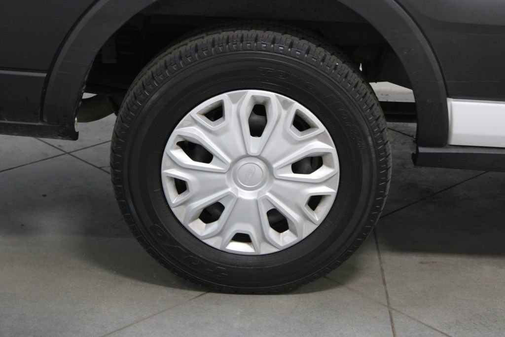 Used 2023 Ford Transit 350 XLT image 13