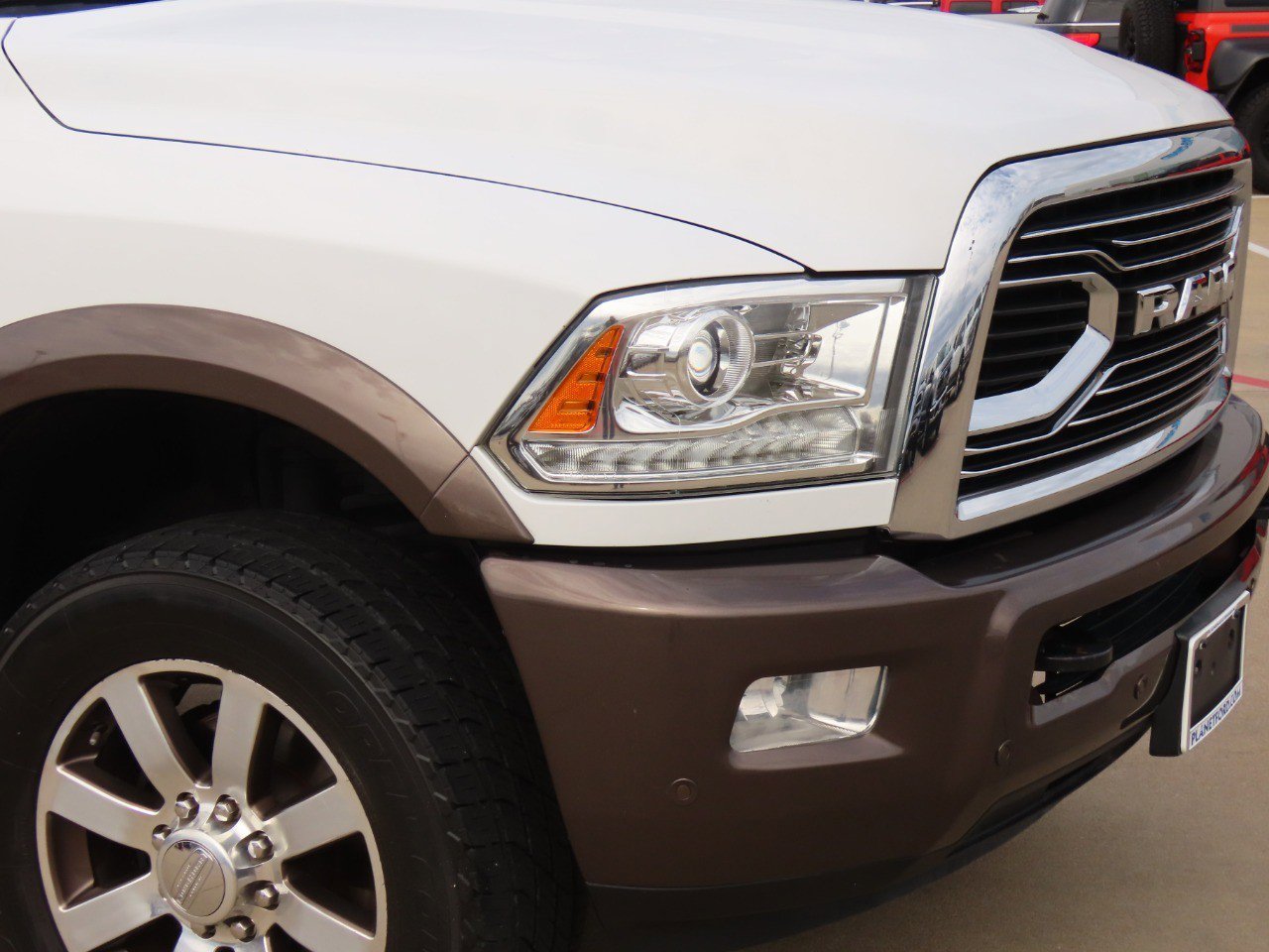 Used 2018 RAM 3500 Laramie Longhorn w/ Longhorn Southfork Package image 6