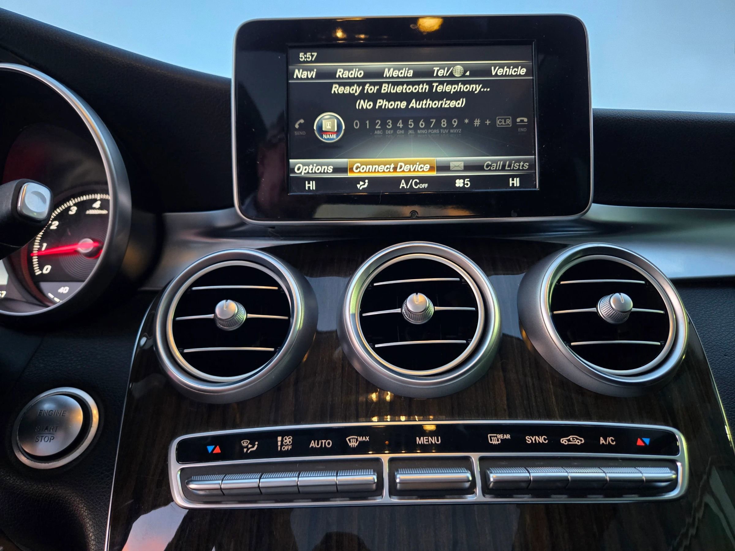 Used 2017 Mercedes-Benz C 300 4MATIC Sedan image 38