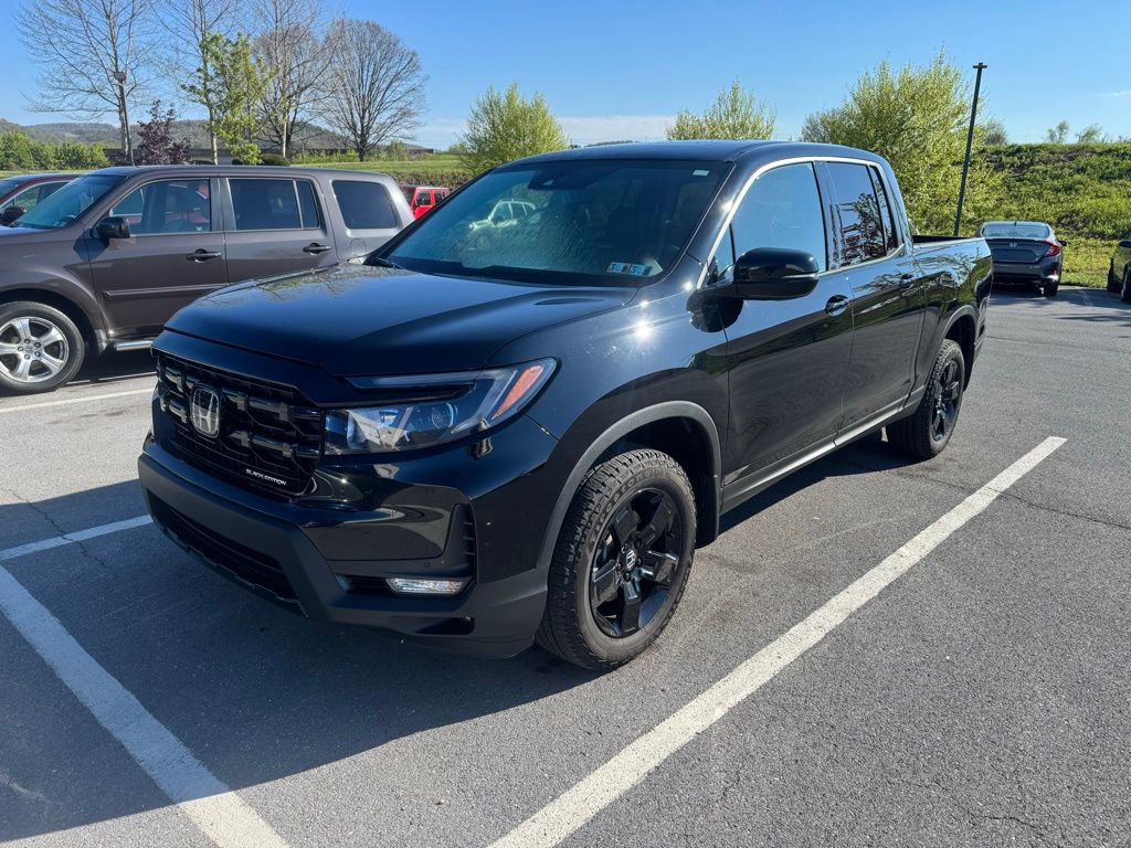 Used 2025 Honda Ridgeline Black Edition image 2