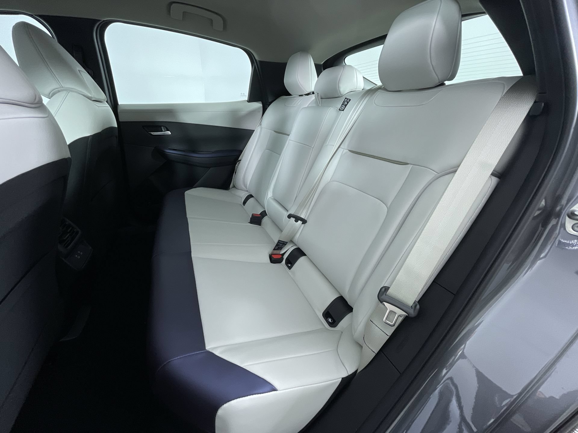 New 2026 Nissan Leaf SV+ FWD image 23