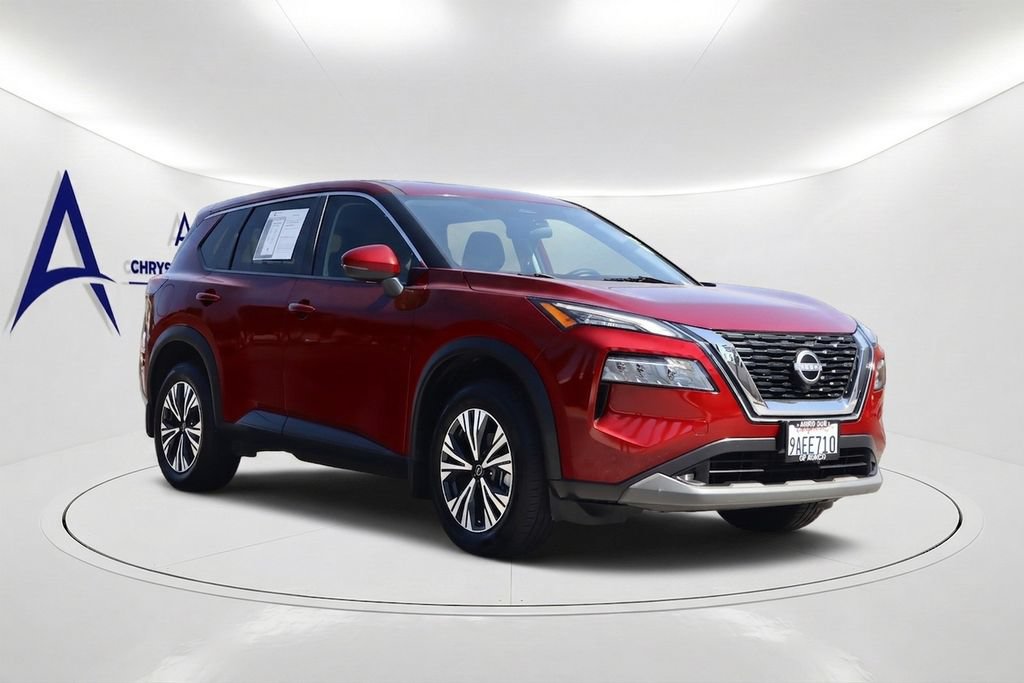 Used 2022 Nissan Rogue SV FWD image 3