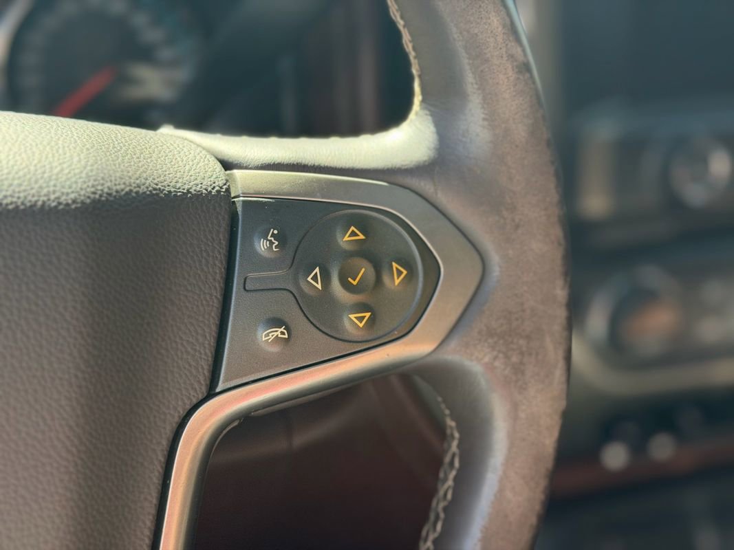 Used 2015 Chevrolet Silverado 1500 High Country w/ High Country Premium Package AWD/4WD image 16