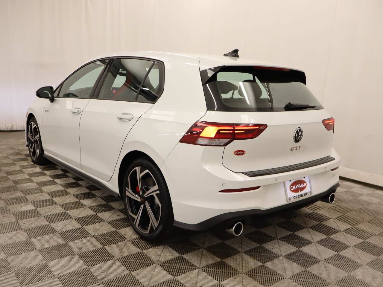 New 2026 Volkswagen Golf SE FWD image 3