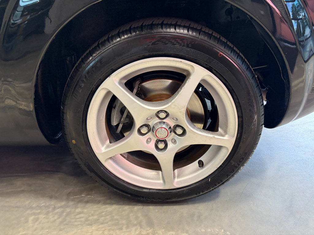 Used 2001 Toyota MR2 RWD image 16