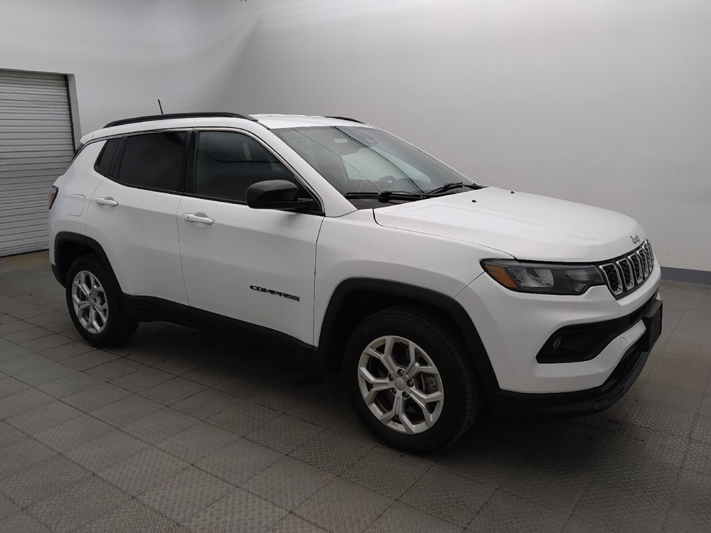 Used 2024 Jeep Compass Latitude AWD/4WD image 11