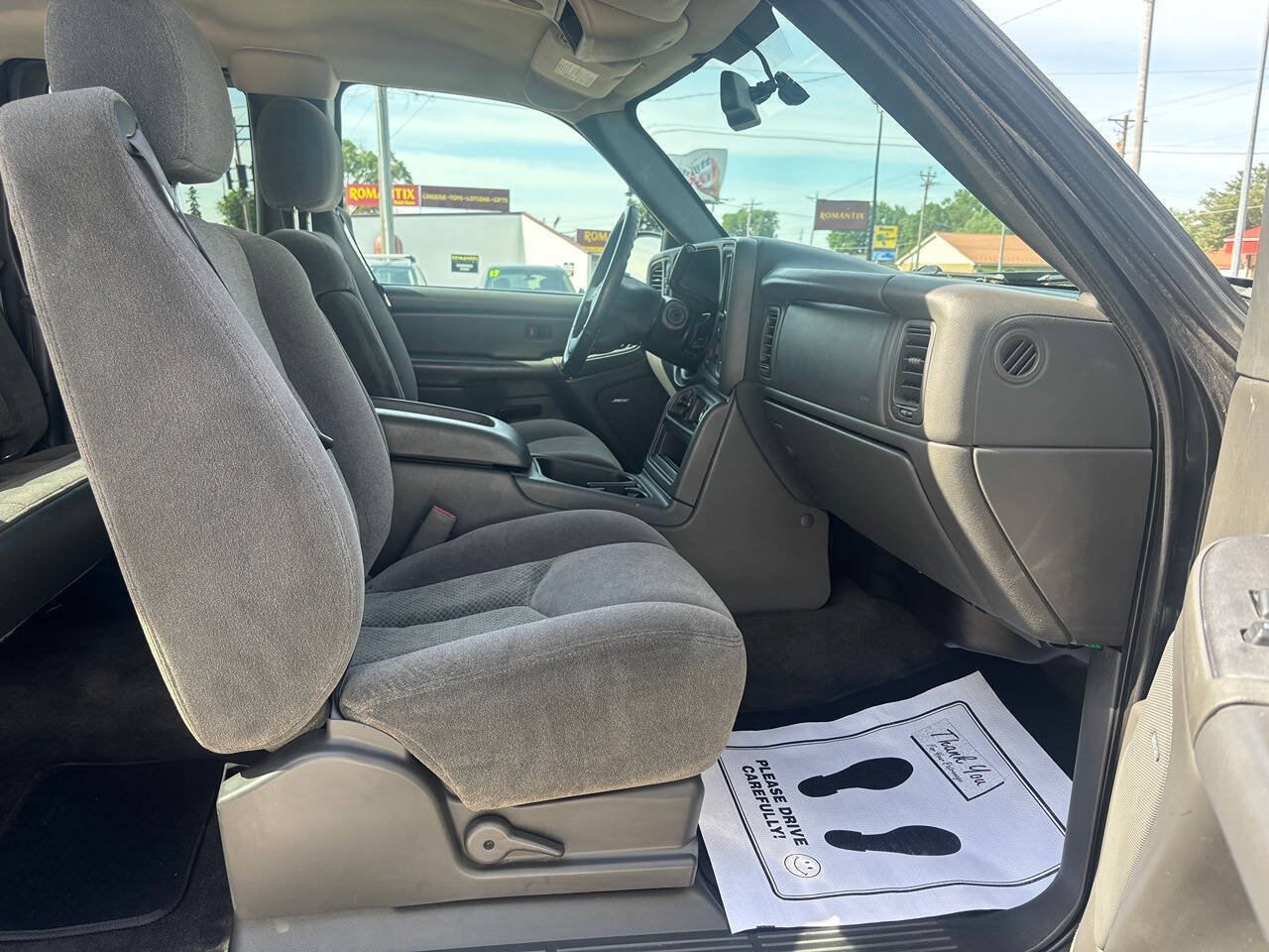 Used 2005 Chevrolet Silverado 2500 LS AWD/4WD image 30