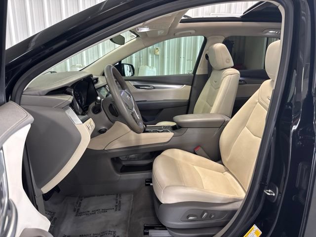 Used 2021 Cadillac XT5 Premium Luxury FWD image 40