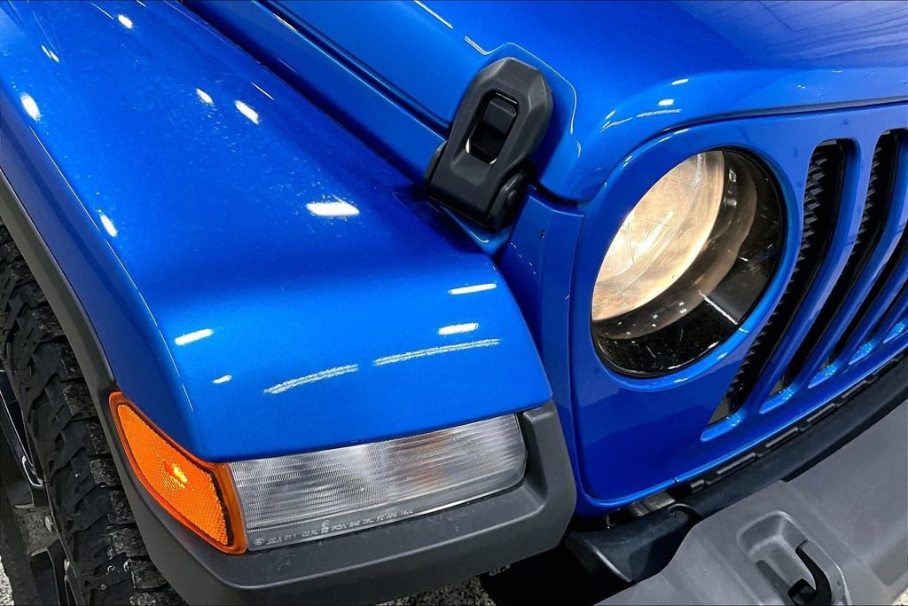 Used 2022 Jeep Wrangler Unlimited Sahara image 29