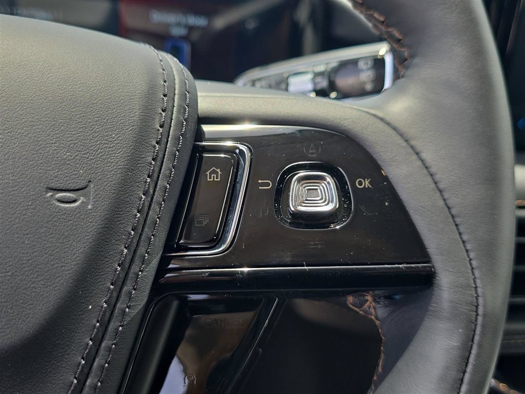 New 2025 Lincoln Aviator 2WD w/ Equipment Group 101A image 27
