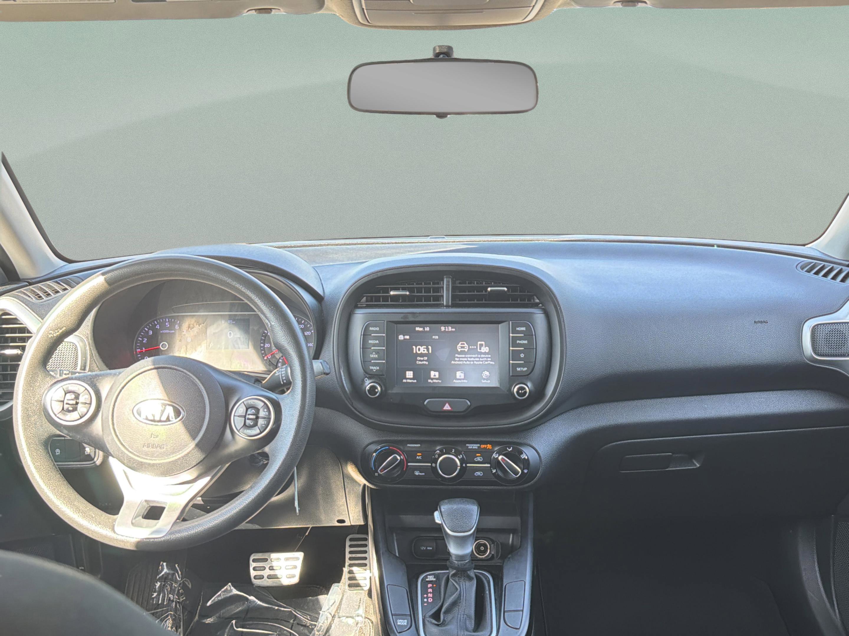 Used 2021 Kia Soul LX image 41