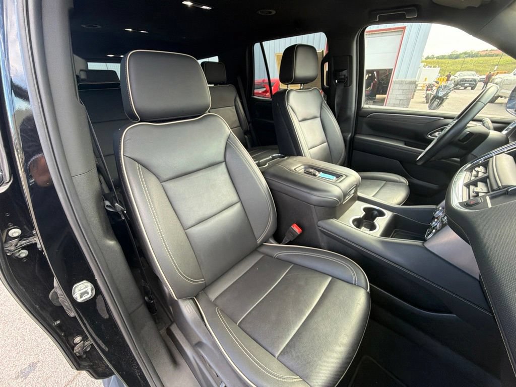 Used 2024 GMC Yukon SLT AWD/4WD image 45