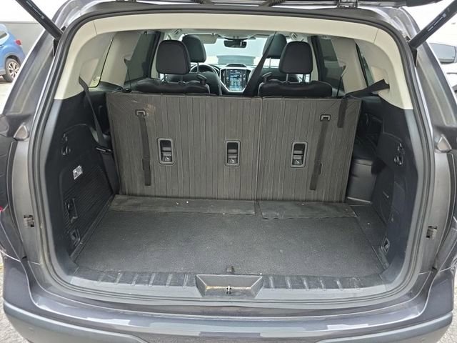 Used 2023 Subaru Ascent Limited w/ Technology Package image 12