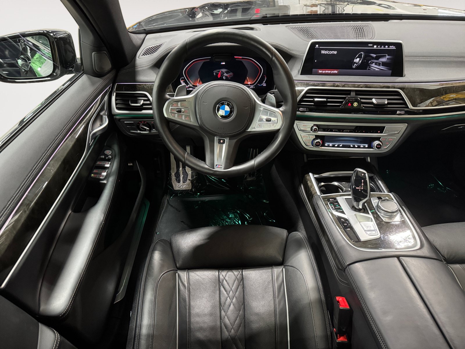 Used 2022 BMW 740i xDrive w/ M Sport Package AWD/4WD image 10