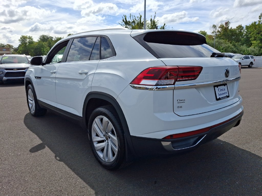 Used 2023 Volkswagen Atlas Cross Sport SE w/ Panoramic Sunroof Package AWD/4WD image 4