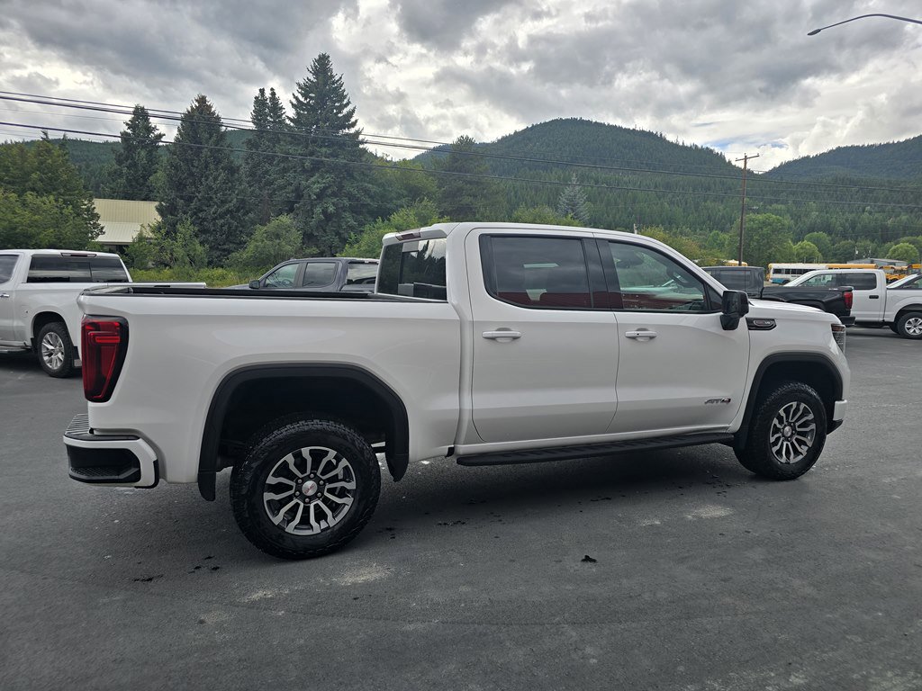 Used 2023 GMC Sierra 1500 AT4 w/ AT4 Preferred Package image 4