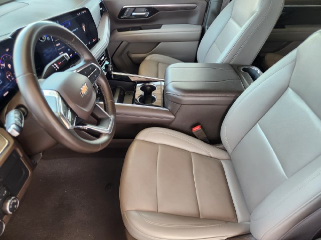 Used 2025 Chevrolet Tahoe LT AWD/4WD image 12