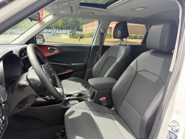 Certified 2025 Kia Soul GT-Line FWD image 5