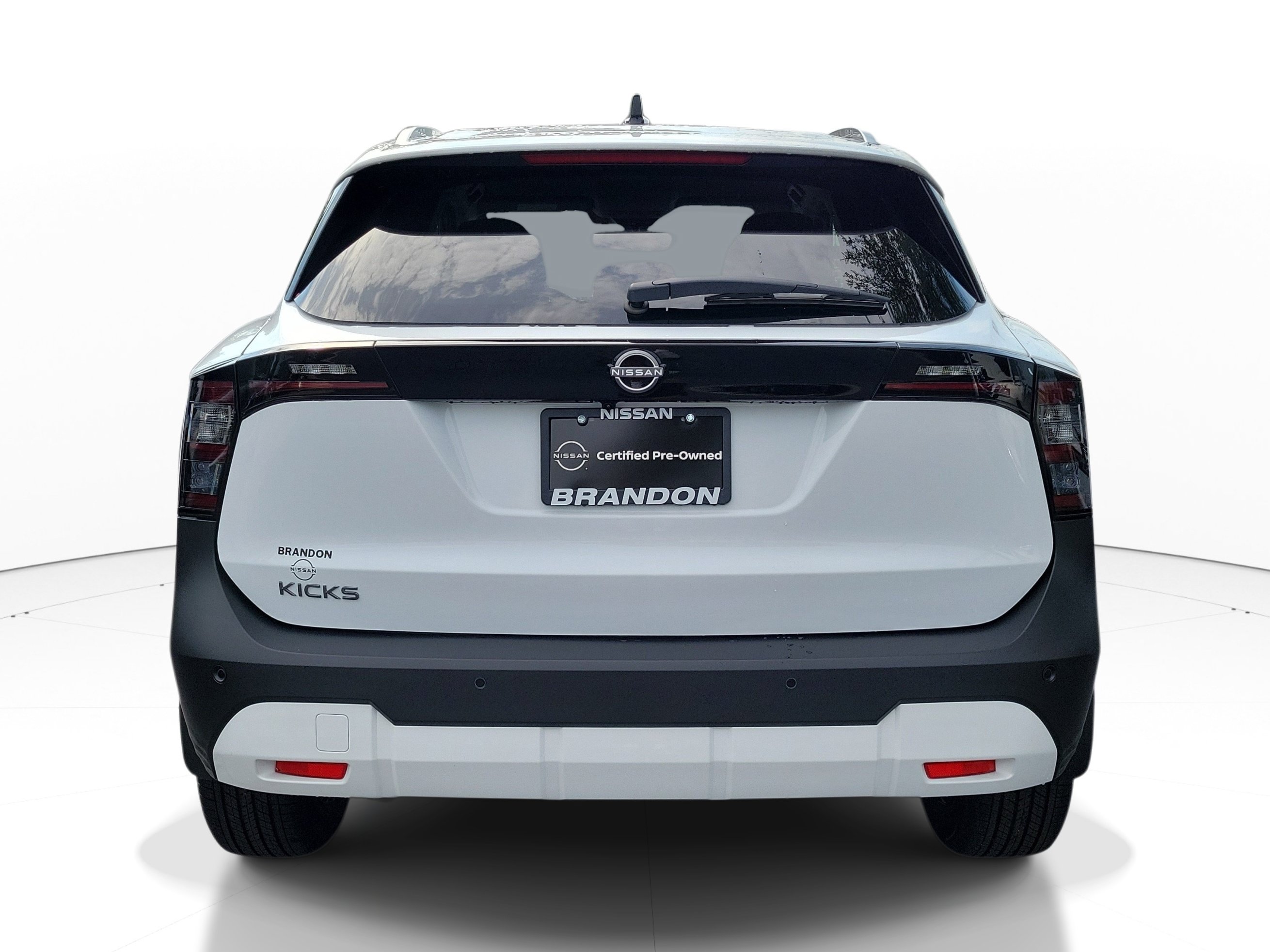 Certified 2026 Nissan Kicks SV FWD image 6