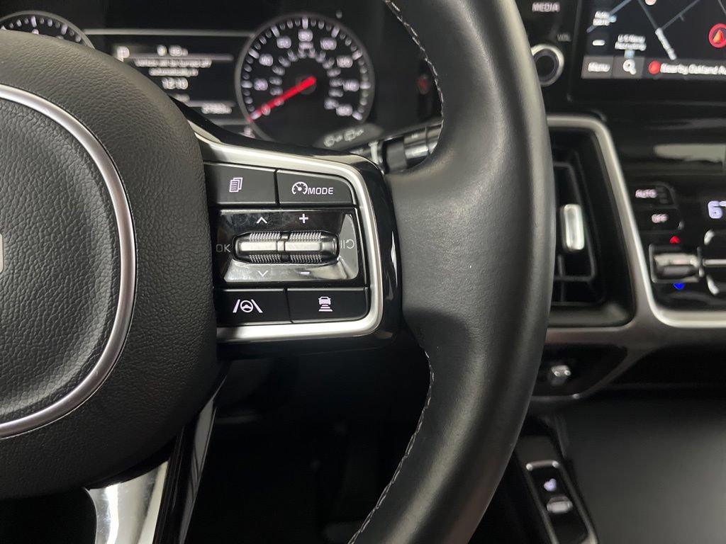 Used 2023 Kia Sorento EX w/ Panoramic Sunroof Package FWD image 60
