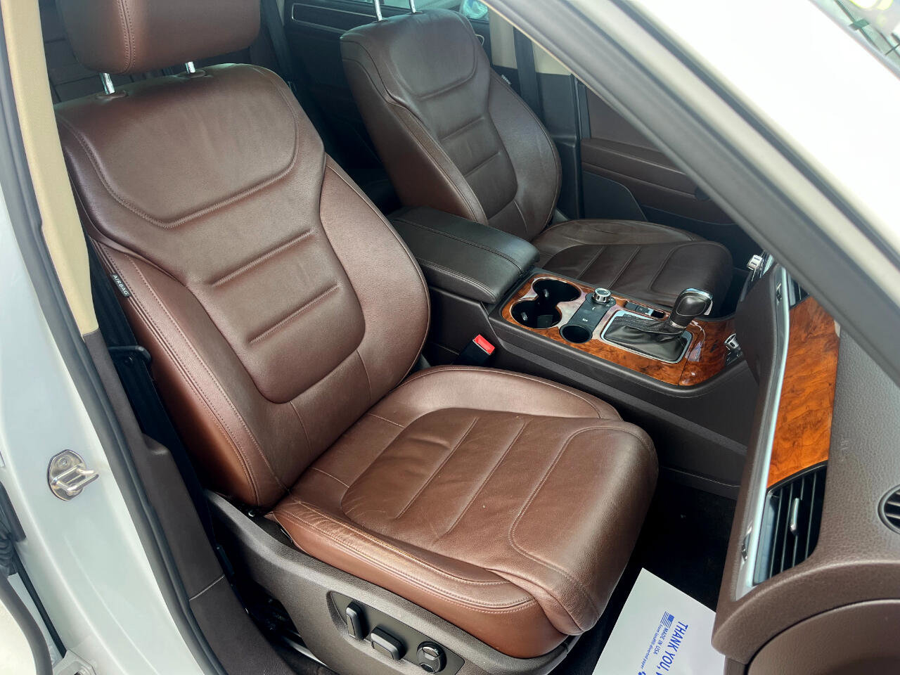 Used 2012 Volkswagen Touareg Hybrid image 21