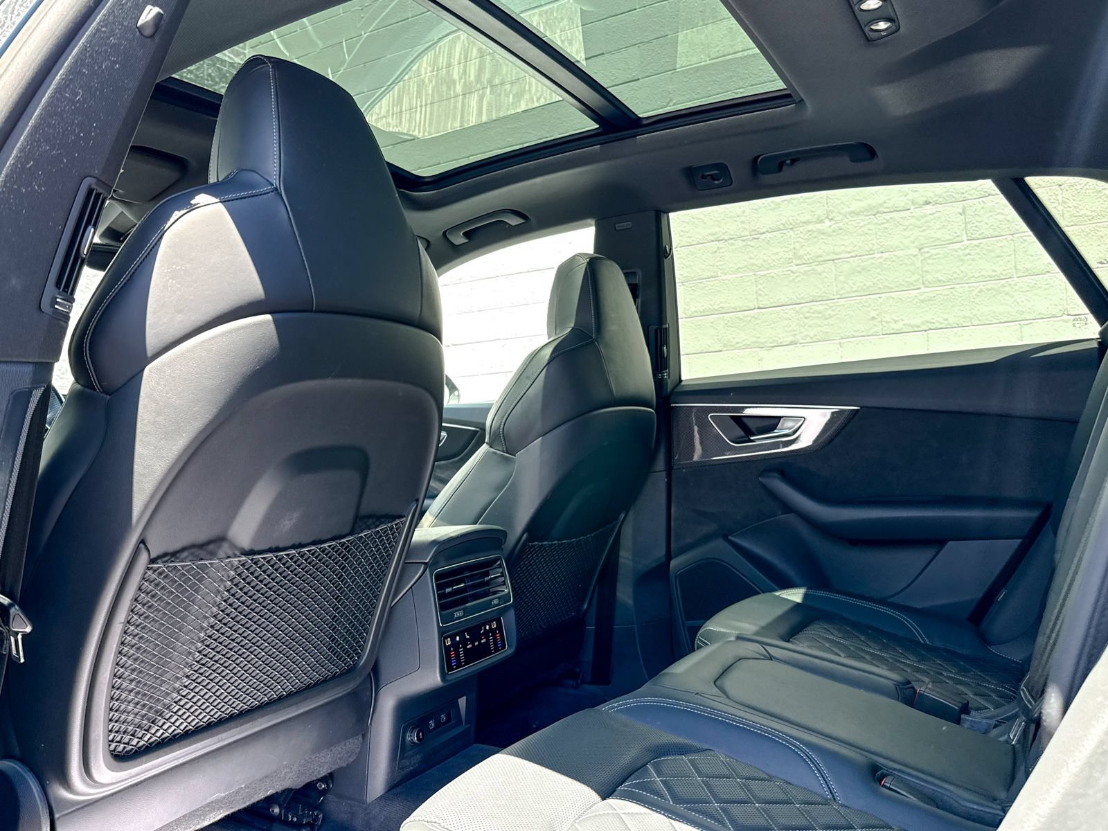 Used 2021 Audi SQ8 Premium Plus AWD/4WD image 38