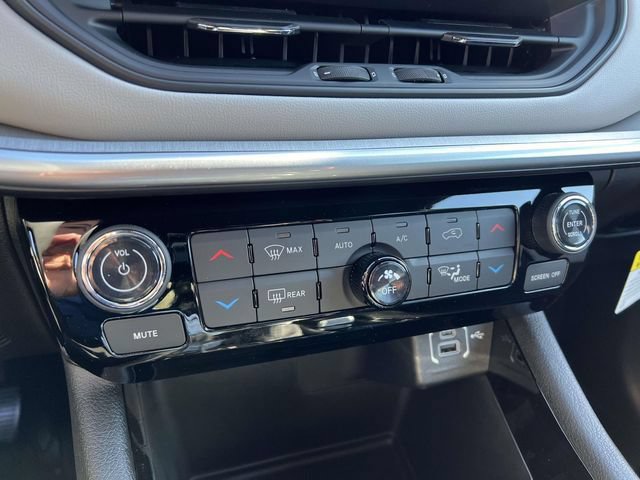 New 2026 Jeep Compass Limited AWD/4WD image 19