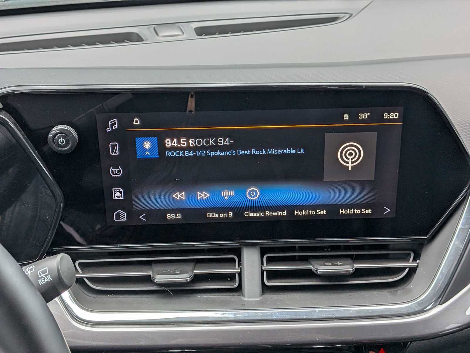 New 2025 Chevrolet Trax ACTIV w/ Driver Confidence Package image 28