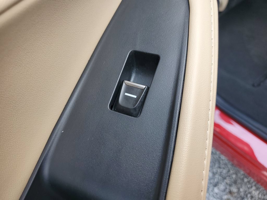 Certified 2025 Acura MDX w/ Technology Package FWD image 16