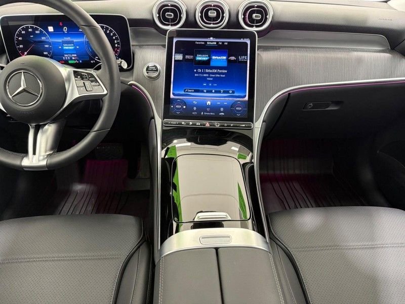 New 2025 Mercedes-Benz GLC 350e 4MATIC image 5