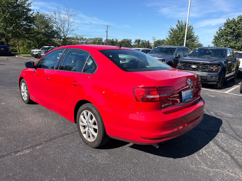 Used 2015 Volkswagen Jetta SE FWD image 4