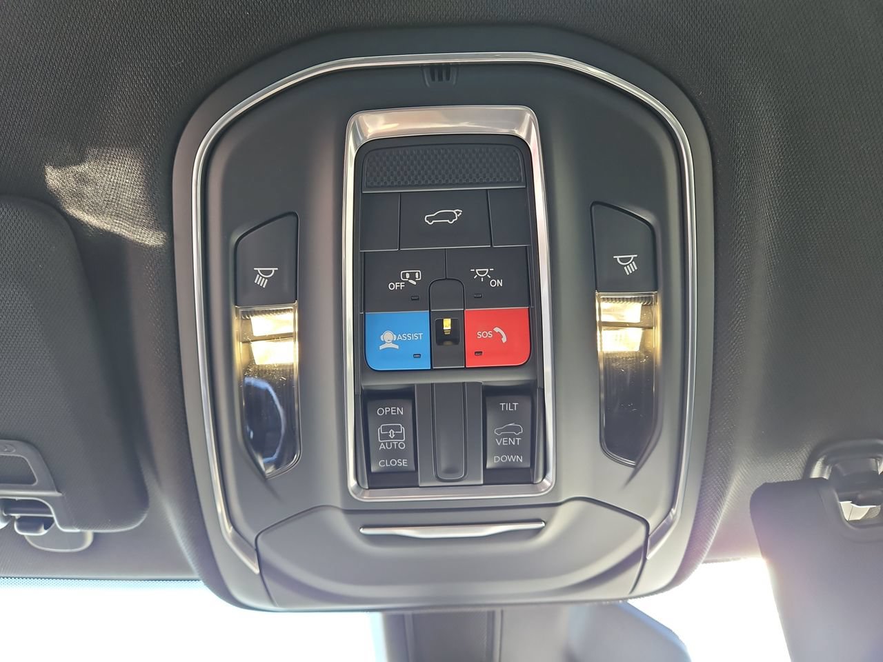 New 2026 Jeep Grand Cherokee Altitude AWD/4WD image 23