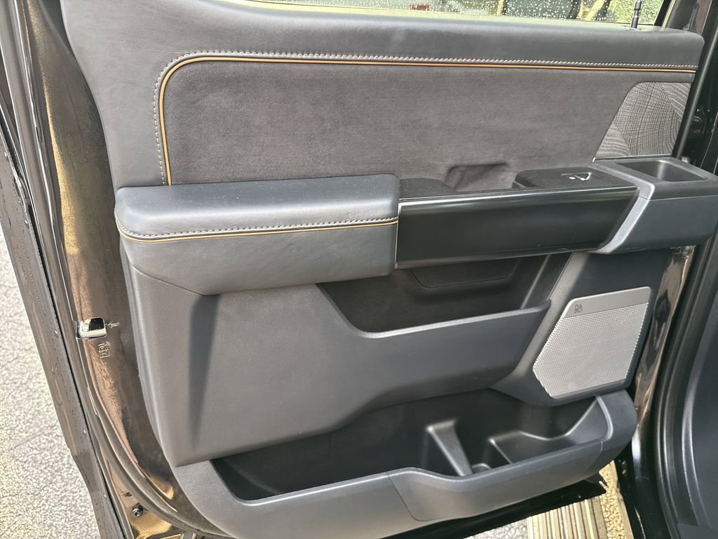 Used 2023 Ford F150 Platinum image 22