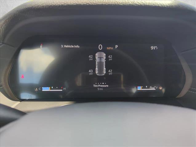 New 2025 Jeep Grand Cherokee Altitude image 11