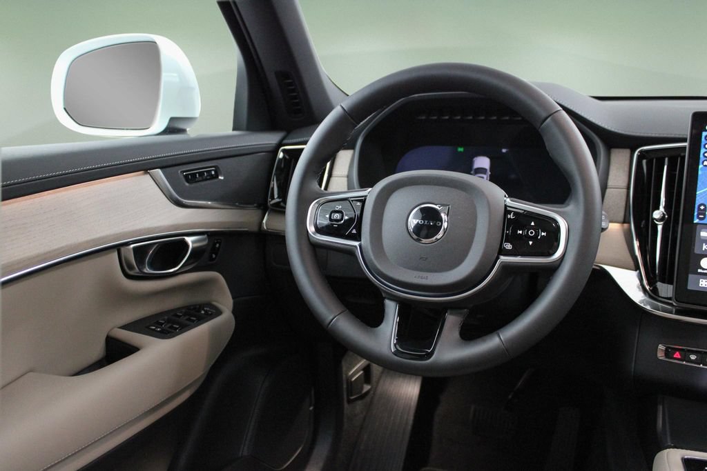 New 2026 Volvo XC90 B5 Core AWD/4WD image 18