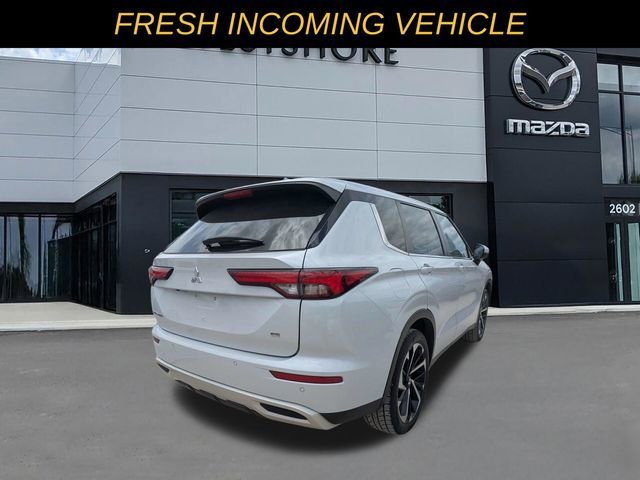Used 2022 Mitsubishi Outlander SE AWD/4WD image 3