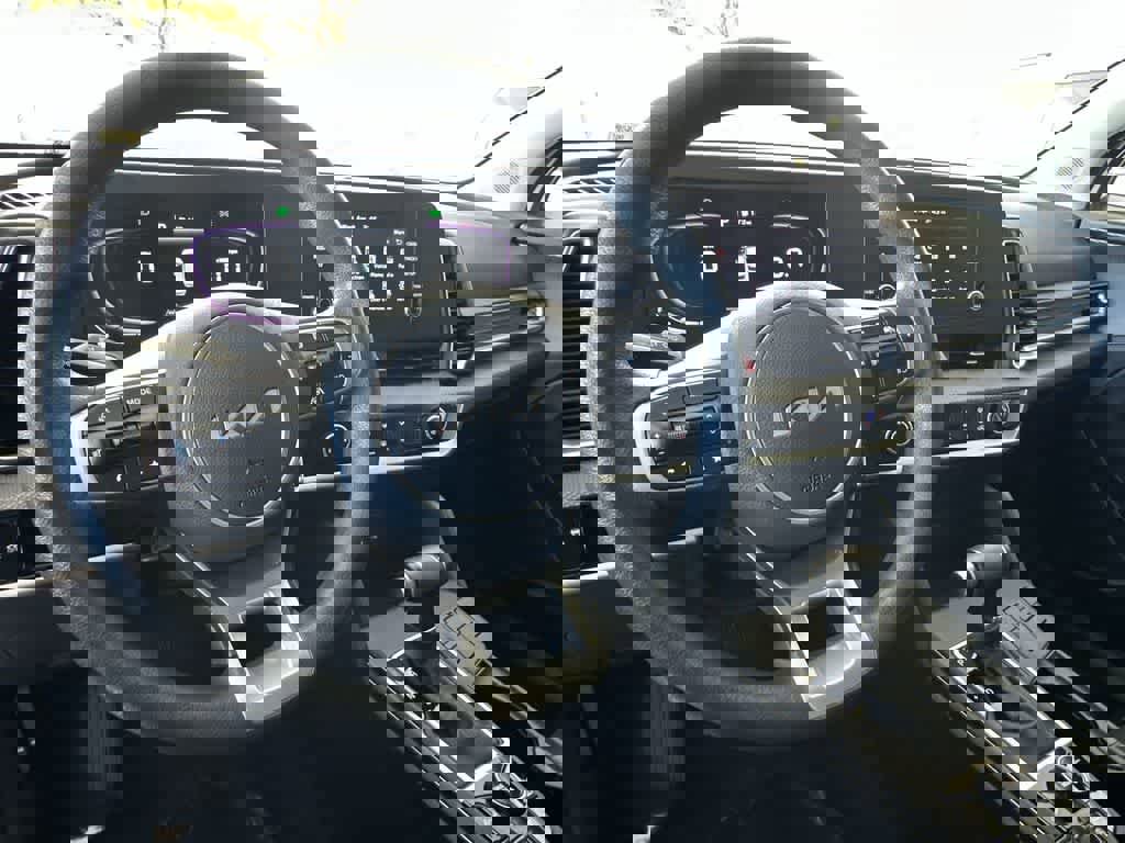 Certified 2023 Kia Sportage LX image 13