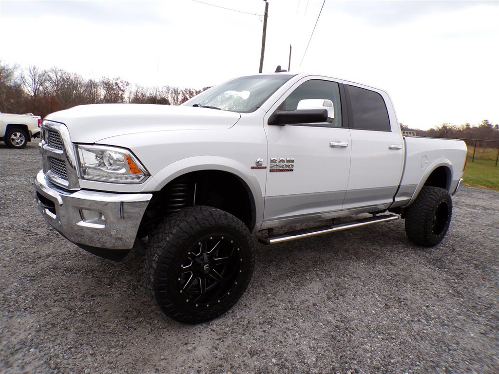 Used 2017 RAM 2500 Laramie image 13